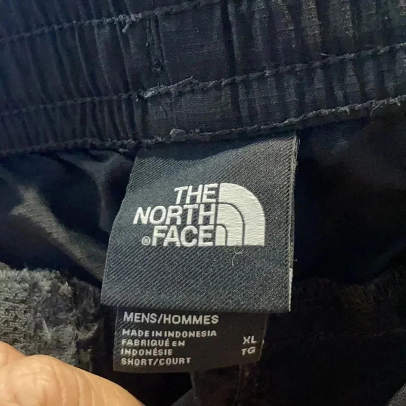 The North Face 7” pull on adventure shorts, Black Men’s size XL - Picture 10 of 11